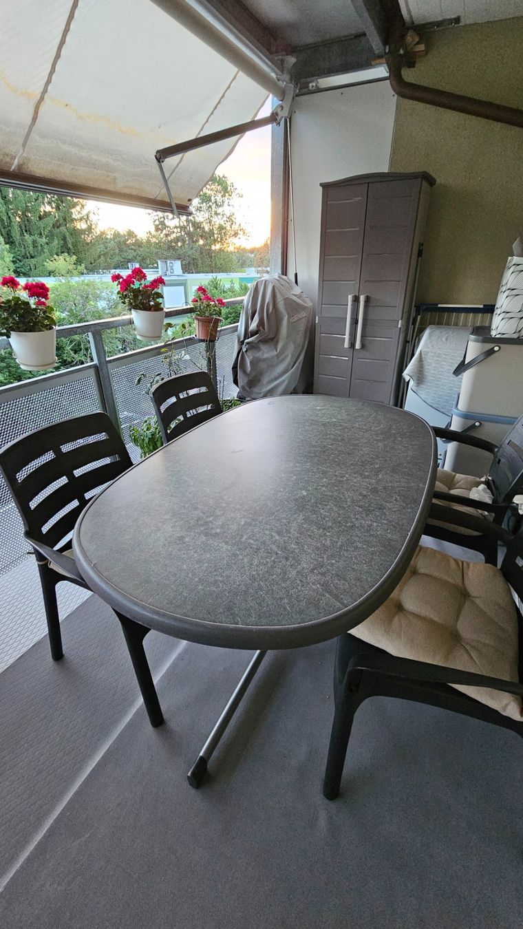 Tischset: Balkonset mit Tisch und 4 Stühlen – Gebraucht aus Uster von tkotm