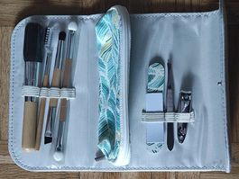 Kit accessoires roulé d Yves Rocher