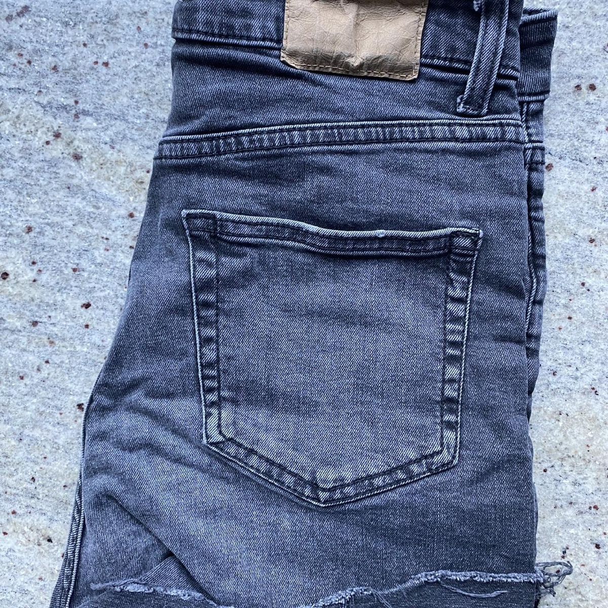 H&M Pantaloni: Short black + Short white – Usato da Arzo venduto da val_55vd