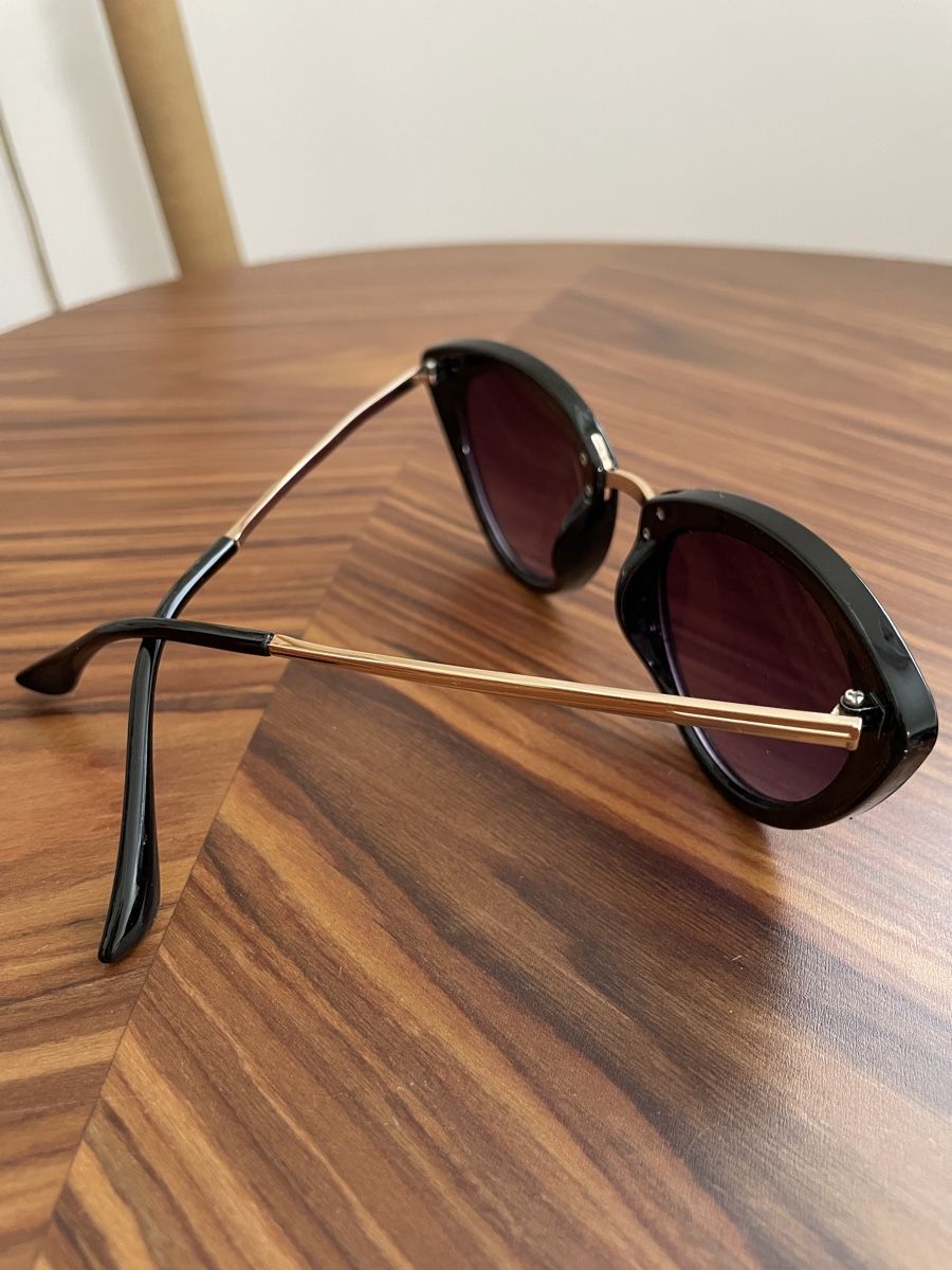 Brillen & Gläser: Sonnenbrille Katzenauge schwarz  – Gebraucht aus Mauren von acht33null 1