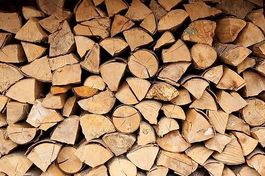 Bois de feu sec, coupé à 33cm