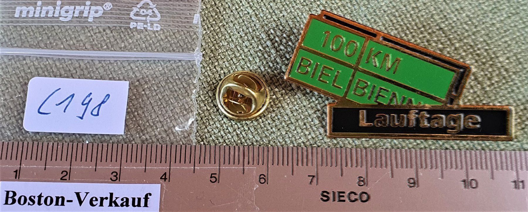 Medaglie: C198 - Pin 100 KM Biel Bienne Lauftage – Usato da Reinach BL venduto da Boston-Verkauf 2