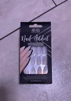 fake nails