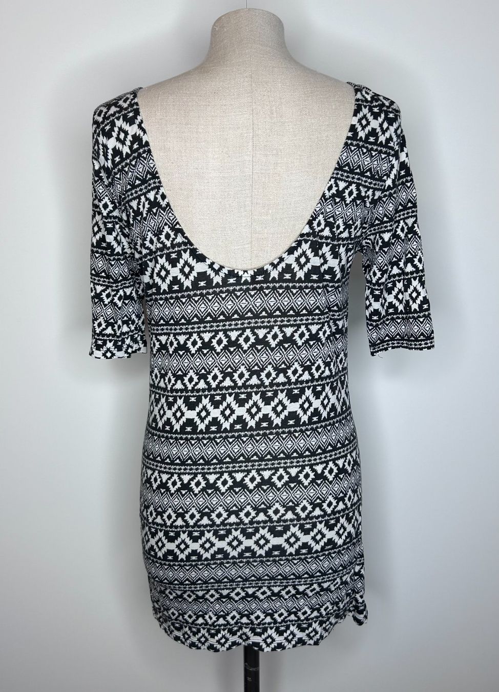 H&M Vestiti: H&M Dress – Usato da St. Gallen venduto da look-twice 2