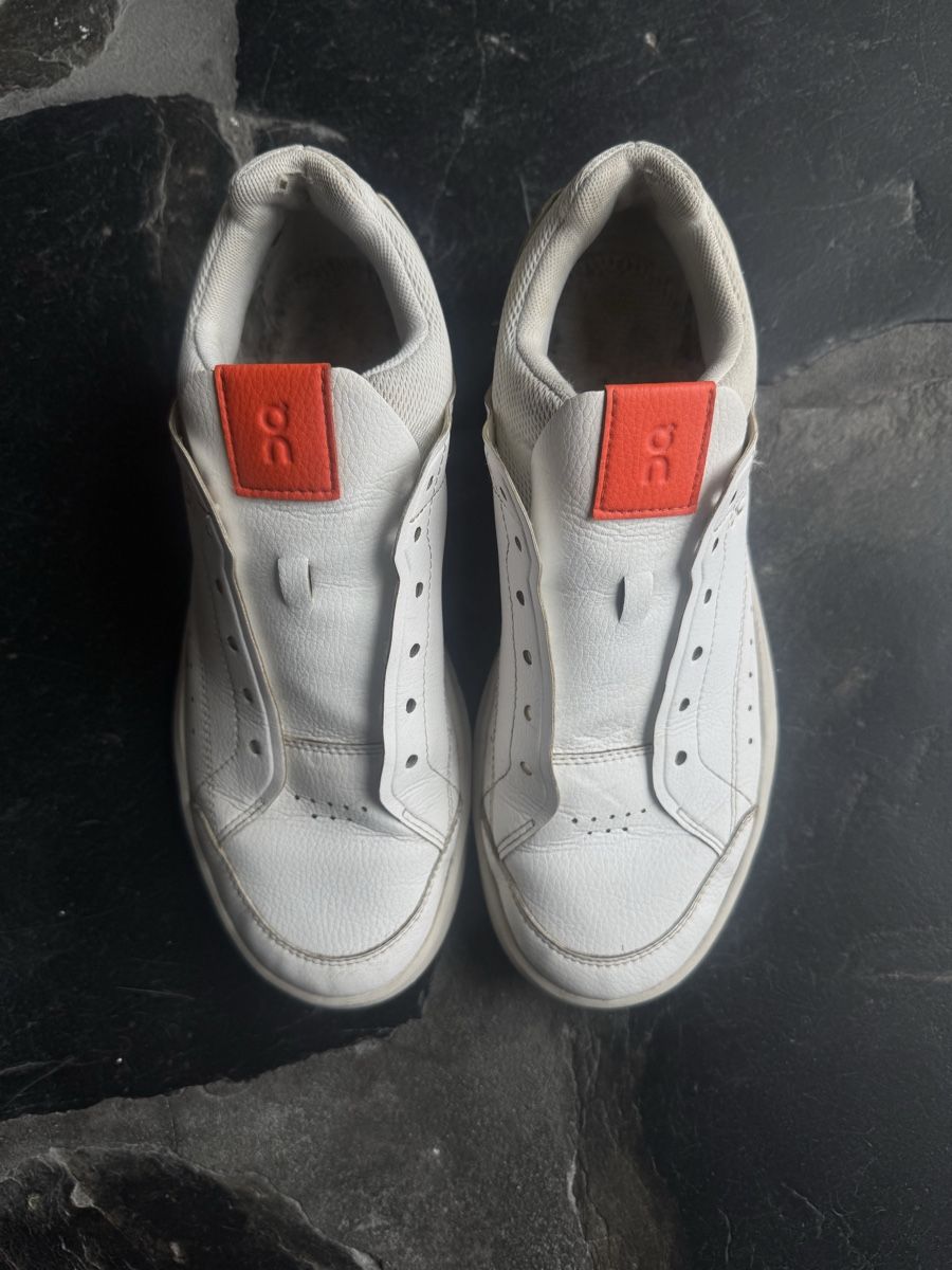 Scarpe da donna: On Roger sneaker/basket size 39 – Usato da Davos Dorf venduto da gin_8k9d 2
