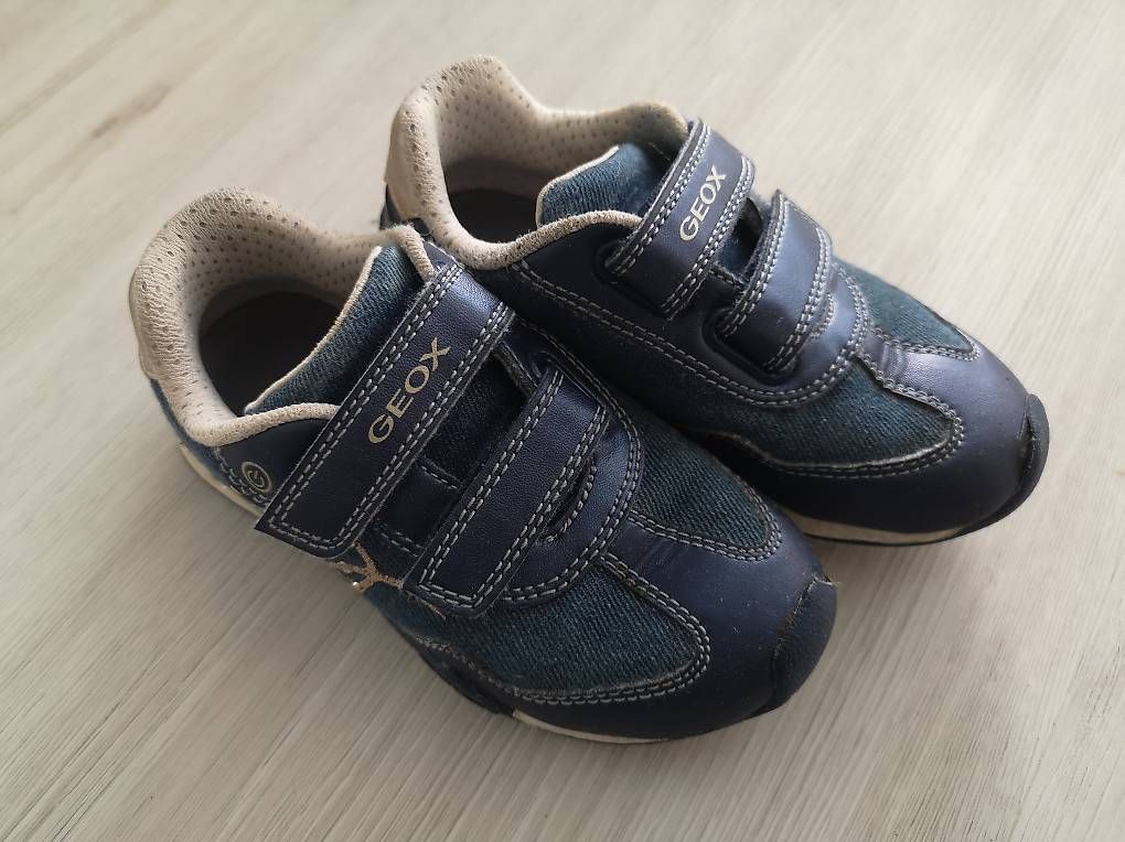 Geox Scarpe per ragazze: Geox Schuhe Mädchen Grösse 27 – Usato da Ostermundigen venduto da lid_sg9q