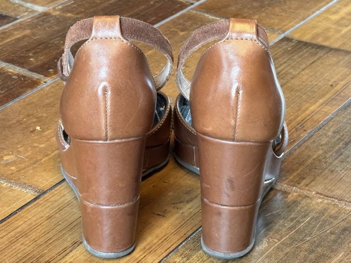 Hogan Scarpe da donna: Sandales compensées Hogan cuir marron 40 – Usato da Dotzigen venduto da SecondHandGems 2