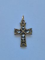 Anhänger Kreuz mit Strasssteinchen
