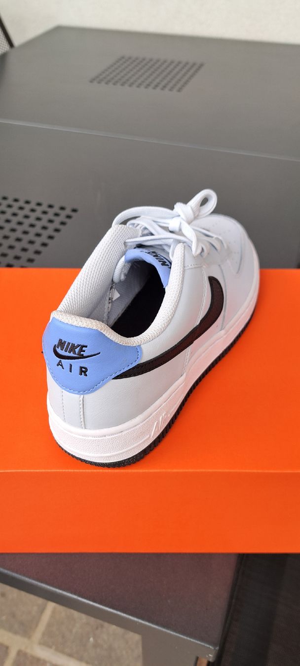 Nike Schuhe für Mädchen: Nike Air Force 1 – Neu (gemäss Beschreibung) aus rupperswil von karate74 4