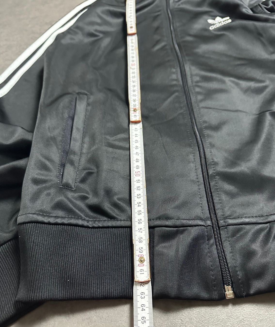 Adidas Jacken: Adidas Trainerjacke Grösse S – Gebraucht aus Wolfhalden von GodzillaArchive 3