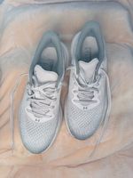 Under Armour Sportschuhe / Sneaker – Neu