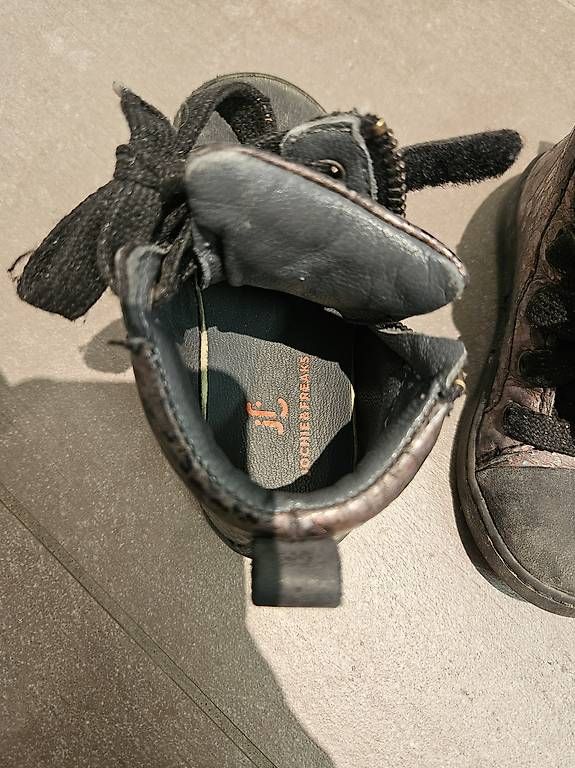 Scarpe per ragazzi: Baby Schuhe Gr 23 – Usato da Zürich venduto da ElizavetaT 3