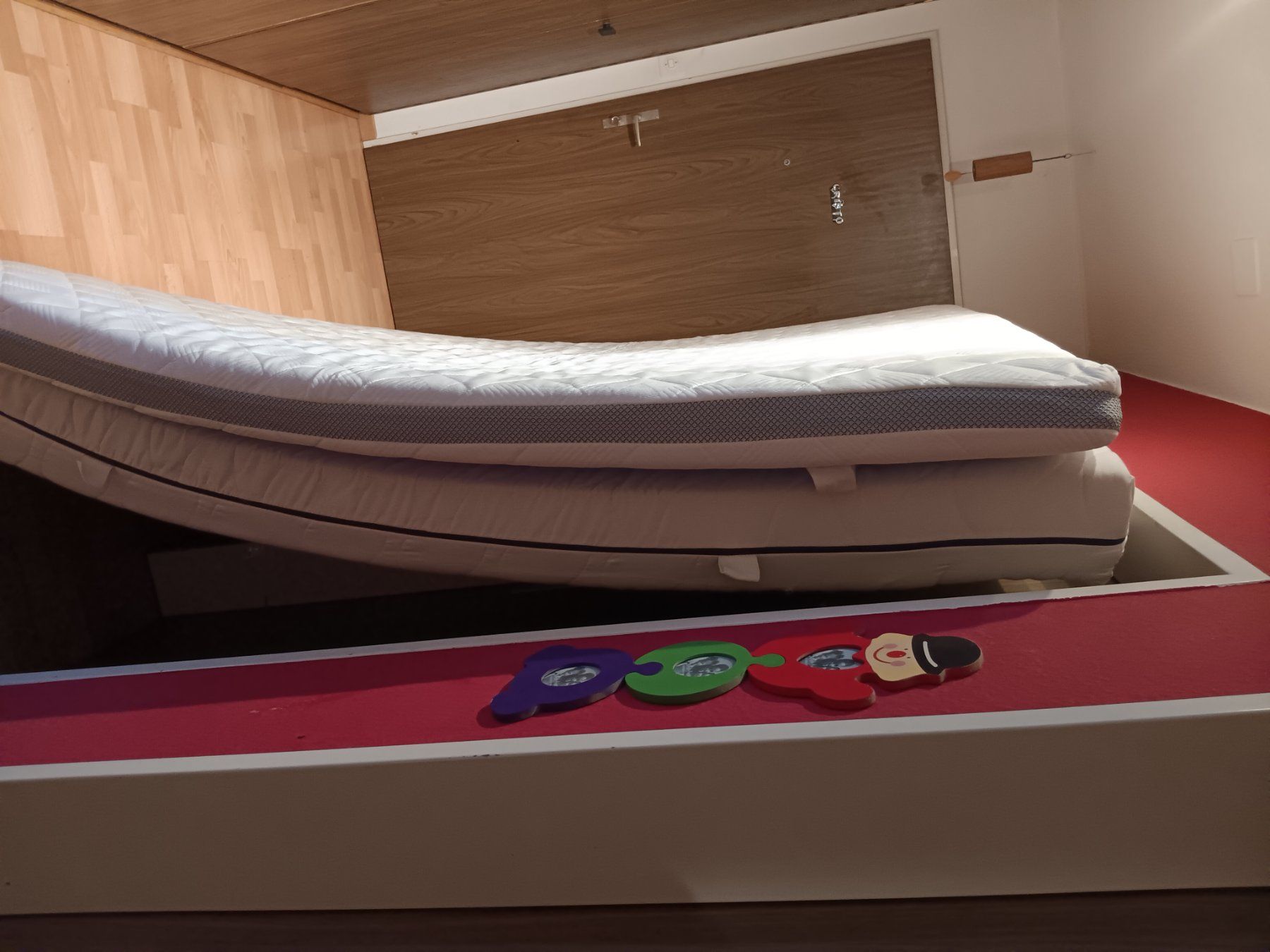 Materassi: Matratze und Topper 200x200 – Nuovo (secondo la descrizione) da Aarwangen venduto da benjaminsch01