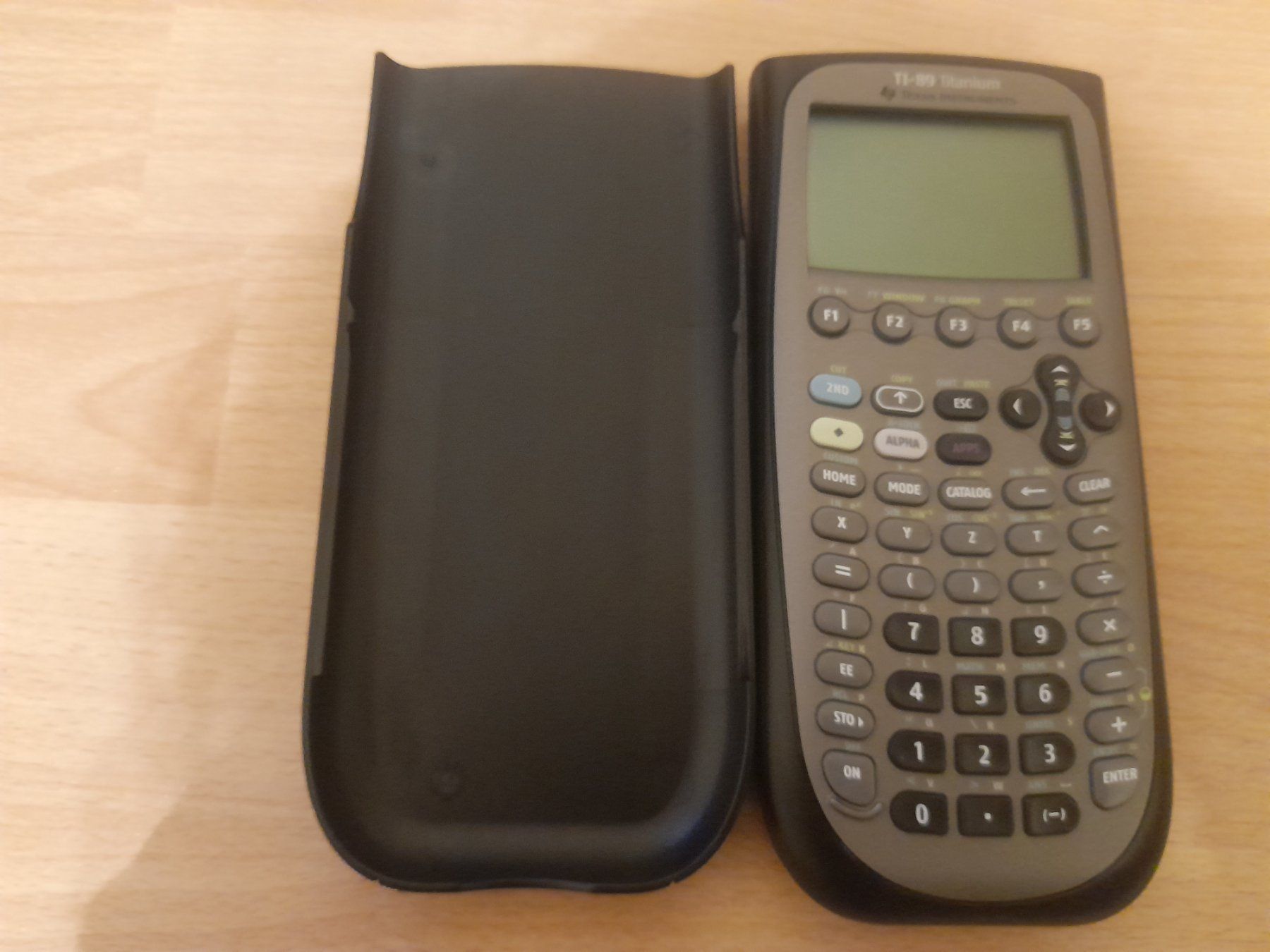 Texas Instruments Taschenrechner: Taschenrechner Texas Instruments TI-89 Titanium – Gebraucht aus Lustmühle von chevi03