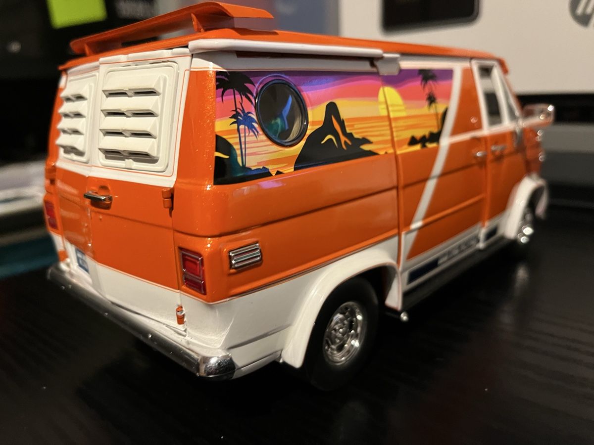 Chevrolet Modellini d'auto: Chevrolet Van. 1:18 – Nuovo (secondo la descrizione) da Rümlang venduto da Papamoll4 3