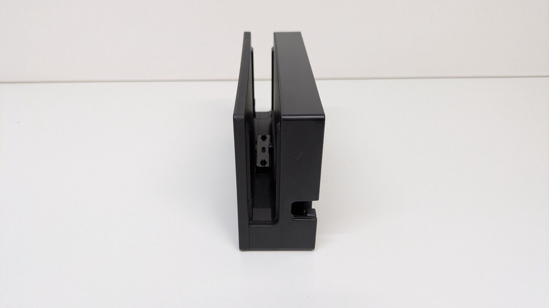 Nintendo Console: Nintendo Switch Dock / TV Dockingstation Original – Usato da Menziken venduto da mame18 2