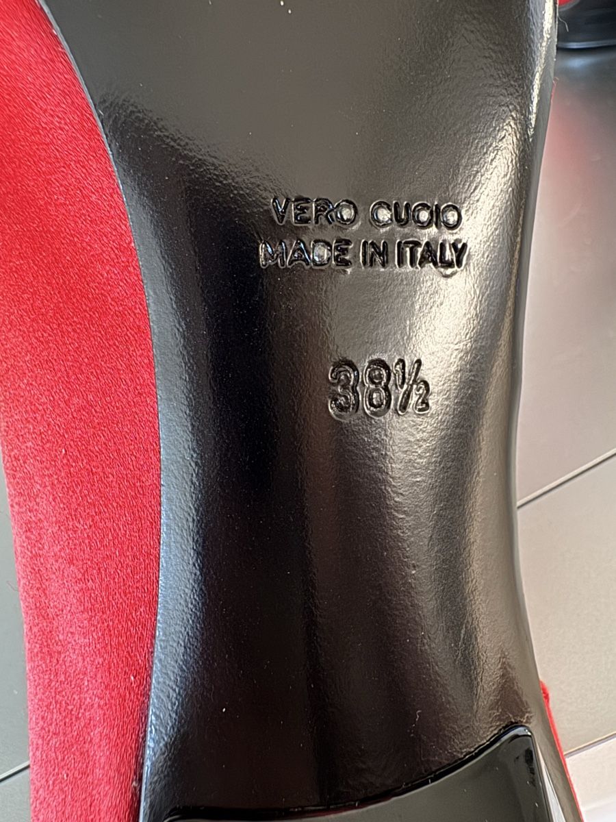 Armani Scarpe da donna: GIORGIO ARMANI Pumps 38.5 – Usato da Altendorf venduto da ma_am 5