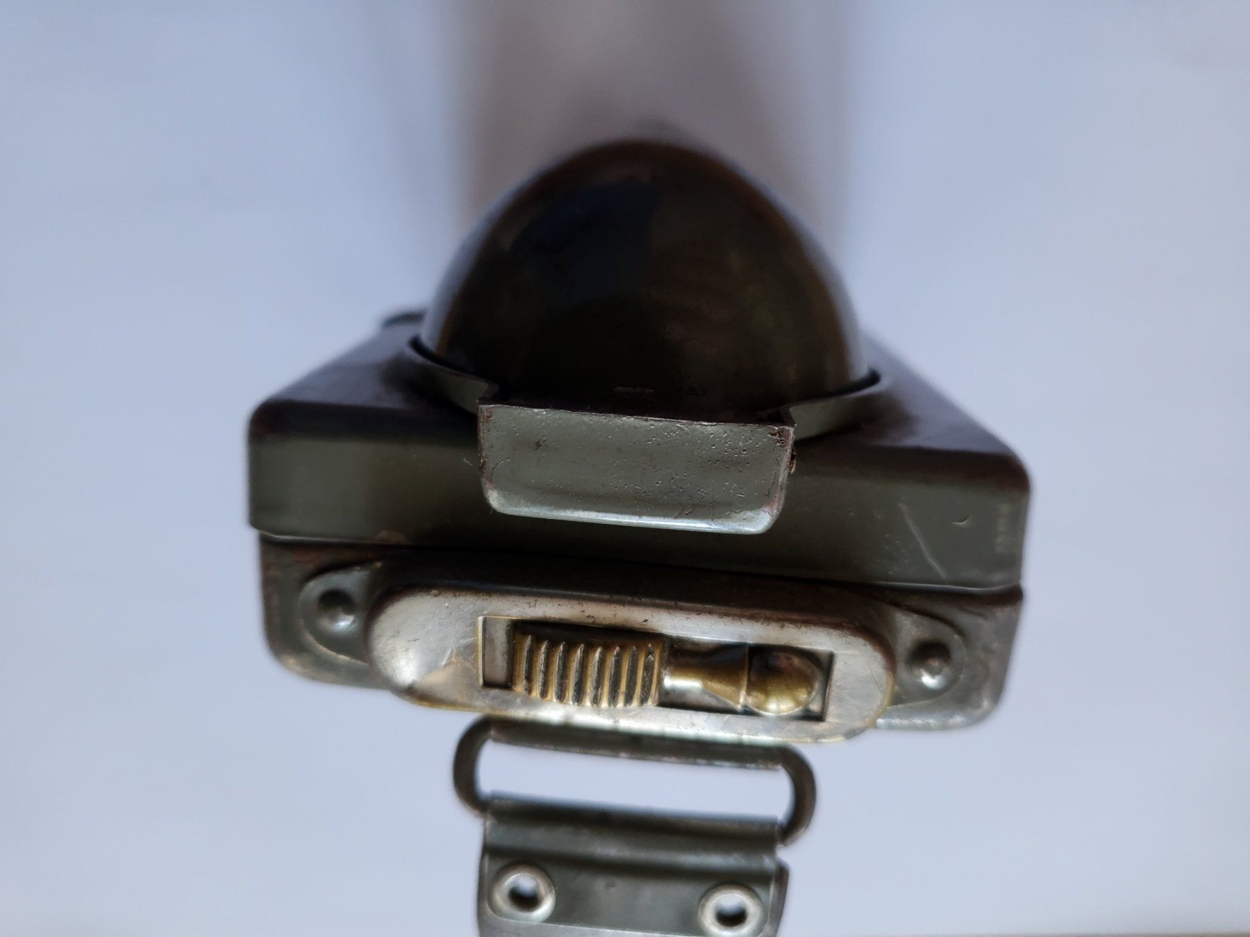 Schweizer Armee Lampade: Militär Taschenlampe, Vintage – Usato da Welschenrohr venduto da Fenn-60 5