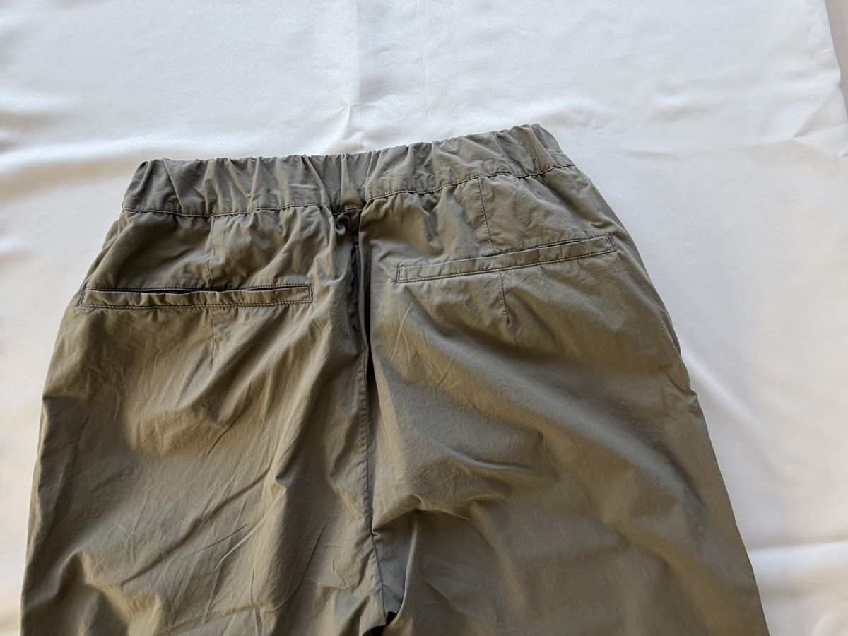 Lis Lareida Pantaloni: Olive Sommerhose, GR.36 Lis Lareida  – Nuovo e nell'imballaggio originale da Wettswil venduto da ramba 2