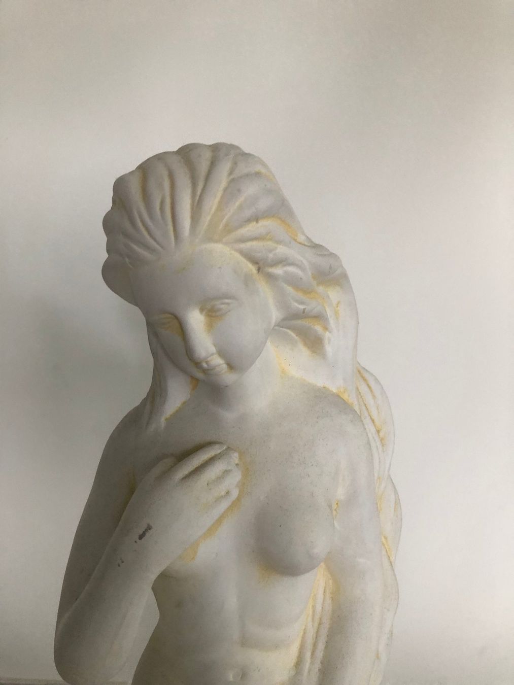 Figuren: Aphrodite Venus Göttin Statue Skulptur – Gebraucht aus Speicherschwendi von Supersport 2