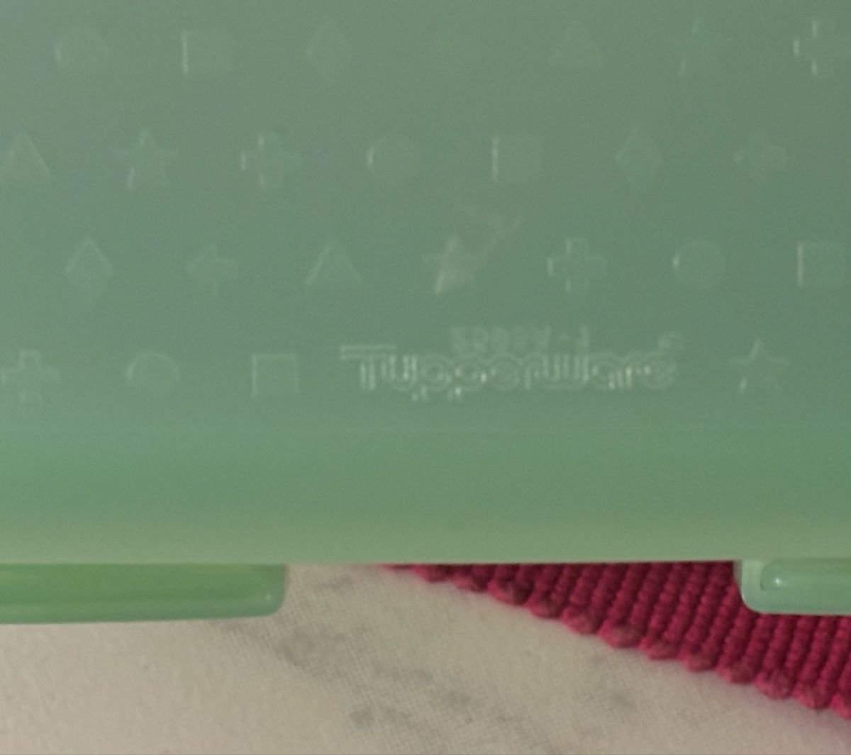 Tupperware Contenitori & Simili: 2 Tupperware Köfferchen, 30 cm Durchmesser, vintage – Nuovo (secondo la descrizione) da Urdorf venduto da leoale 4