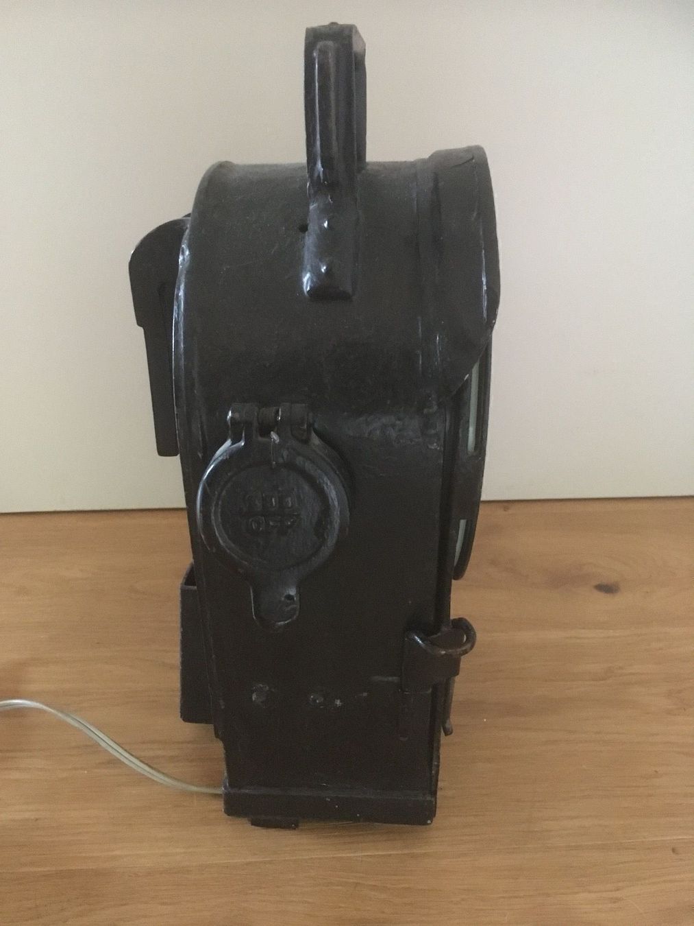 Lampade: BAG Turgi Lampe, SBB ? – Usato da Neftenbach venduto da 889095 3