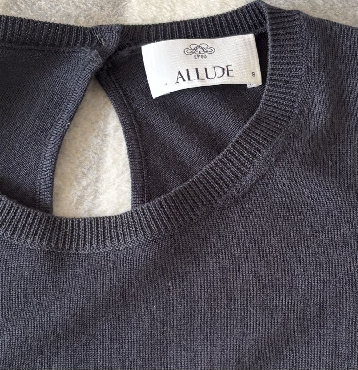 Allude Maglioni & Felpe: Leichtes Pulli von ALLUDE, Dunkelblau, Wolle – Usato da Liestal venduto da userin1000 2