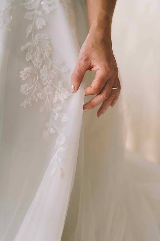 Pronovias Vestiti: Hochzeitskleid – Usato da Zürich venduto da Rablu 2