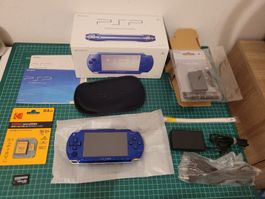PSP Blue, 64GB Memory Card & Case –in ovp