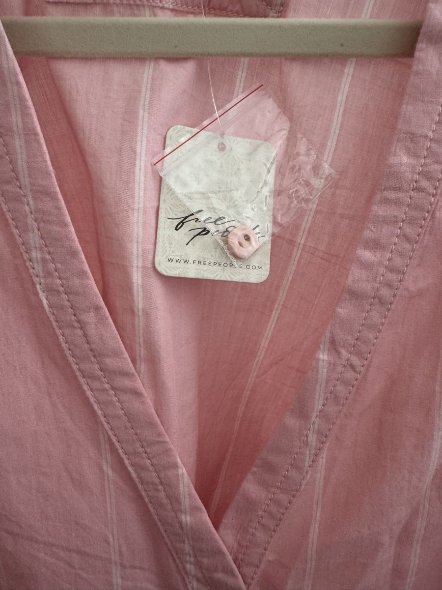 Chemisiers: Free People pink shirt  – Neuf avec emballage d'origine à Zürich par di_archive 6