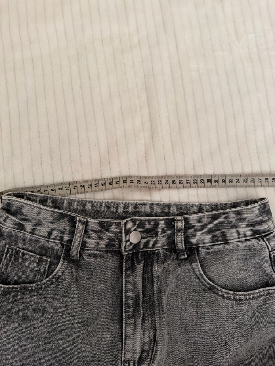 Jeans: Damen Jeans 2er Set Schwarz und Grau – Gebraucht aus Zürich von Richard_Sandy 3
