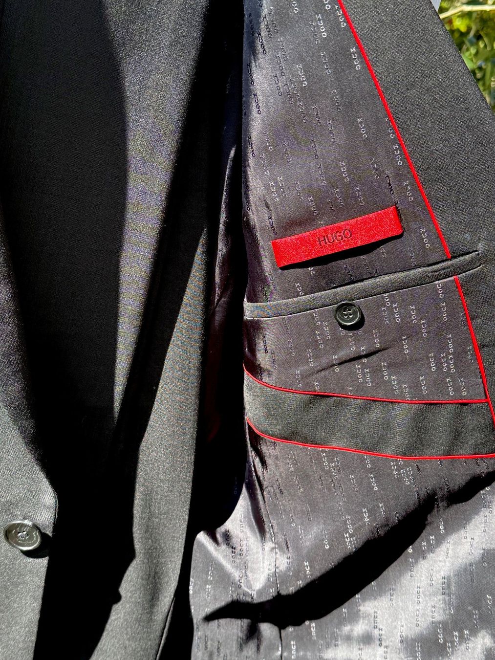 Completi: Hugo Boss Anzug, schwarz, Grösse 48 – Usato da Schnottwil venduto da nho_p82b 1