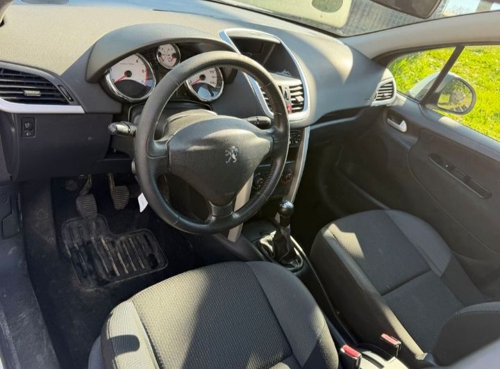 Peugeot Automobili: Peugeot 207SW 1.6hdi – Usato da Regensdorf venduto da pmj_v89t 2