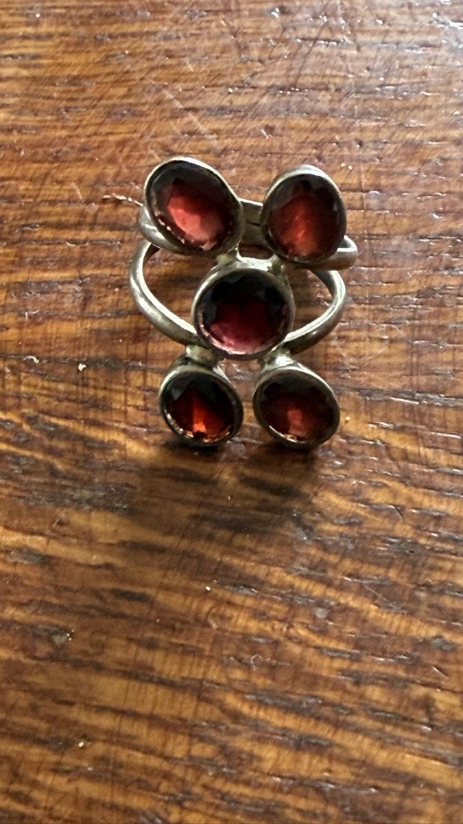 Anelli: Fingerring Ring Silber mit 5 Granaten – Usato da Riedholz venduto da Frettchen63 5