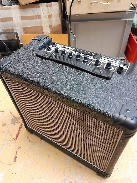 Amplificatori: Amp guitar Chamaleon 30 – Usato da Lausanne venduto da EdwinBOSU