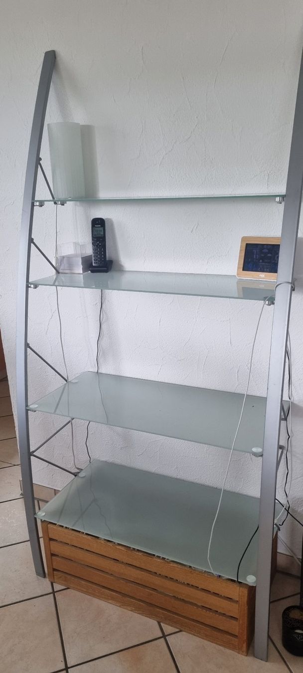 Scaffali: Glas-Regal – Usato da Widen venduto da Tombabs