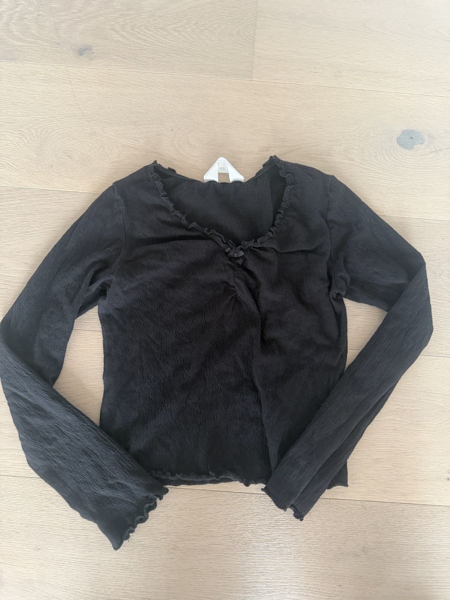 H&M Blusen, T-Shirts & Tops: H&M Langarmshirt 146 cm – Neu (gemäss Beschreibung) aus Wallisellen von Nataschab0