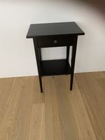 Nachttisch Ikea Hemnes dunkelbraun 
