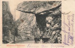 Monte Piottino TI Strada storica nella gola della Leventina