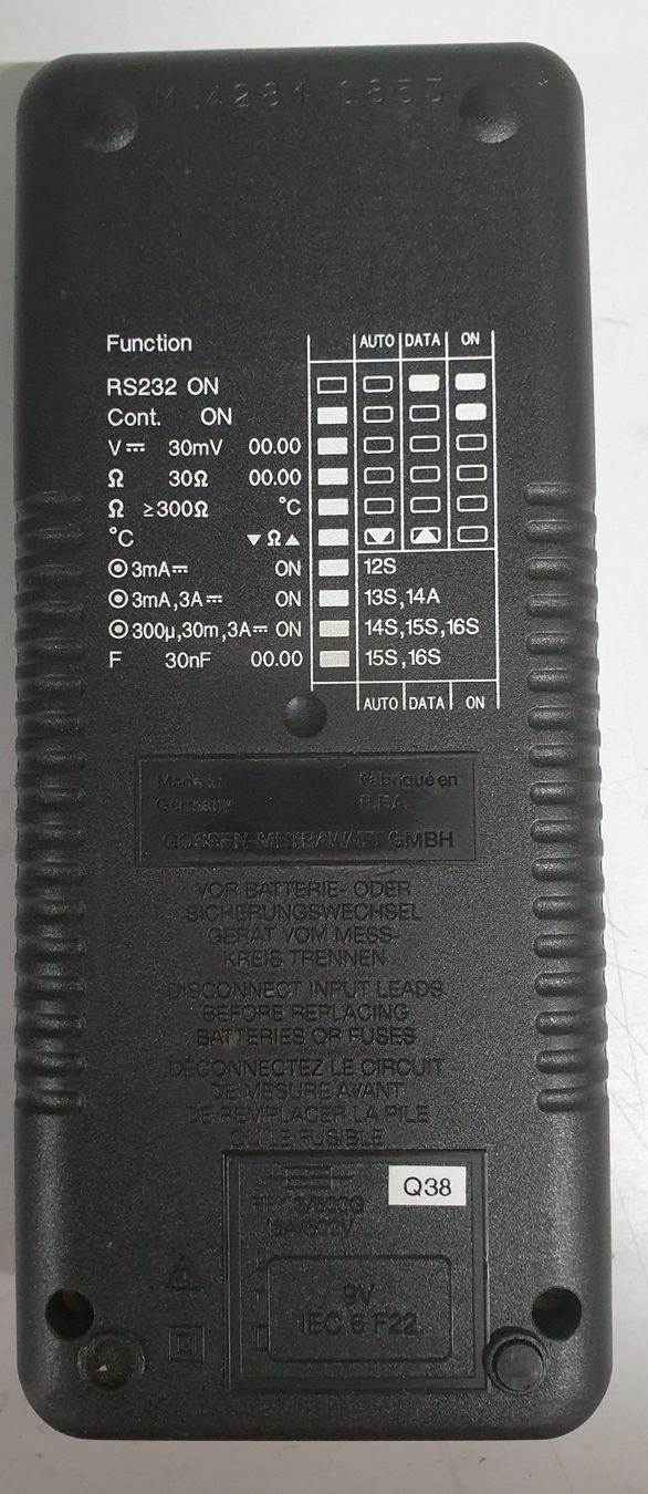 Mesurer: Metrahit 16S super Multimeter leider defekt – Défectueux à Horw par Arta20000 2