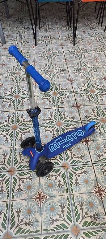 Micro Kickboard: Mini Micro Scooter – D'occasion à Glattfelden par Brueggi7