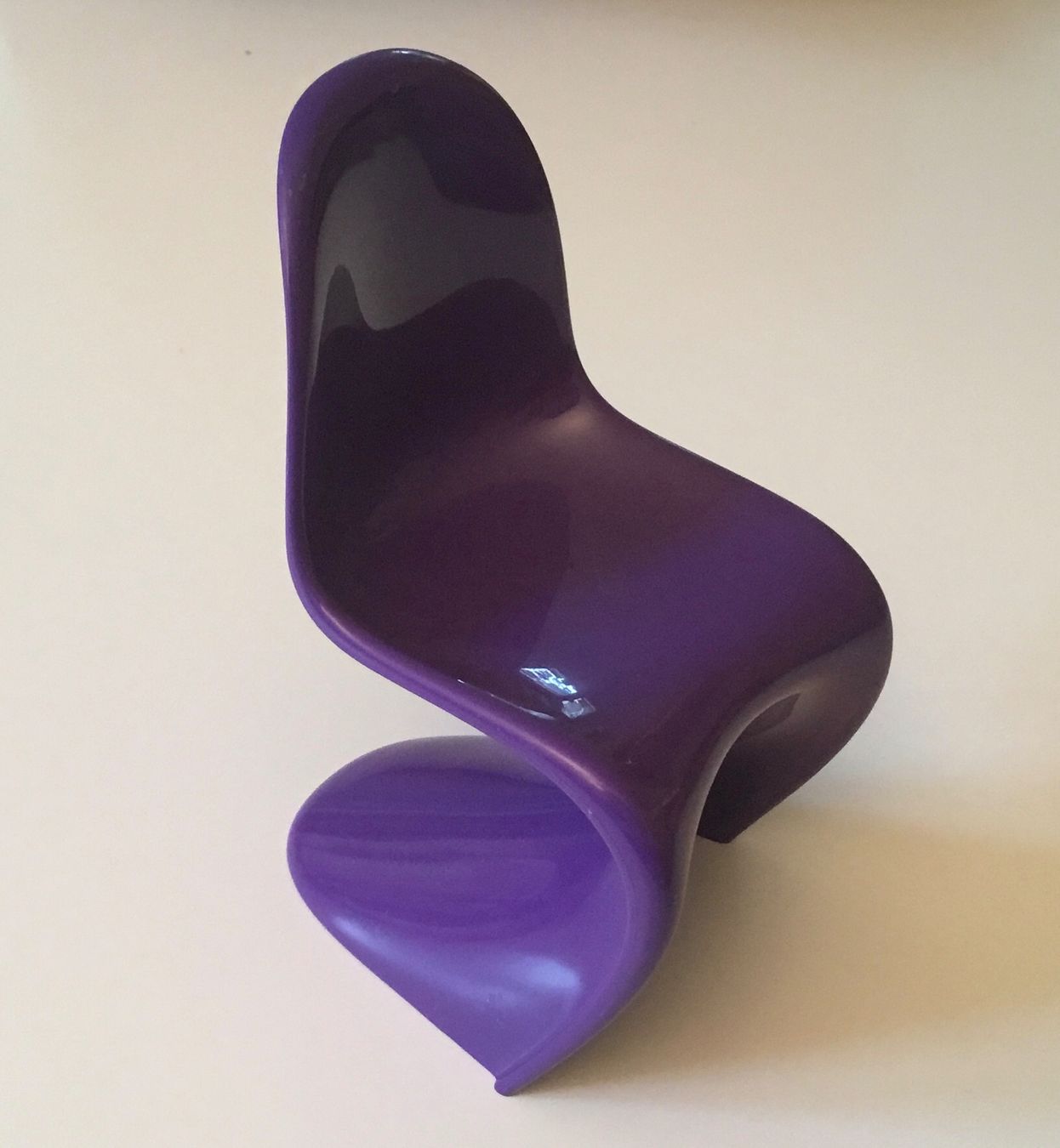 Toutes les décorations: Mini Panton Chair Vitra – Neuf (Voir description) à Bäretswil par tan_22c9