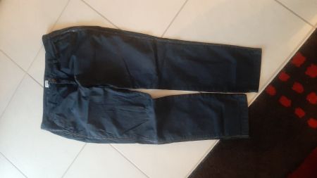K..49) Hose liu jo gr. 33