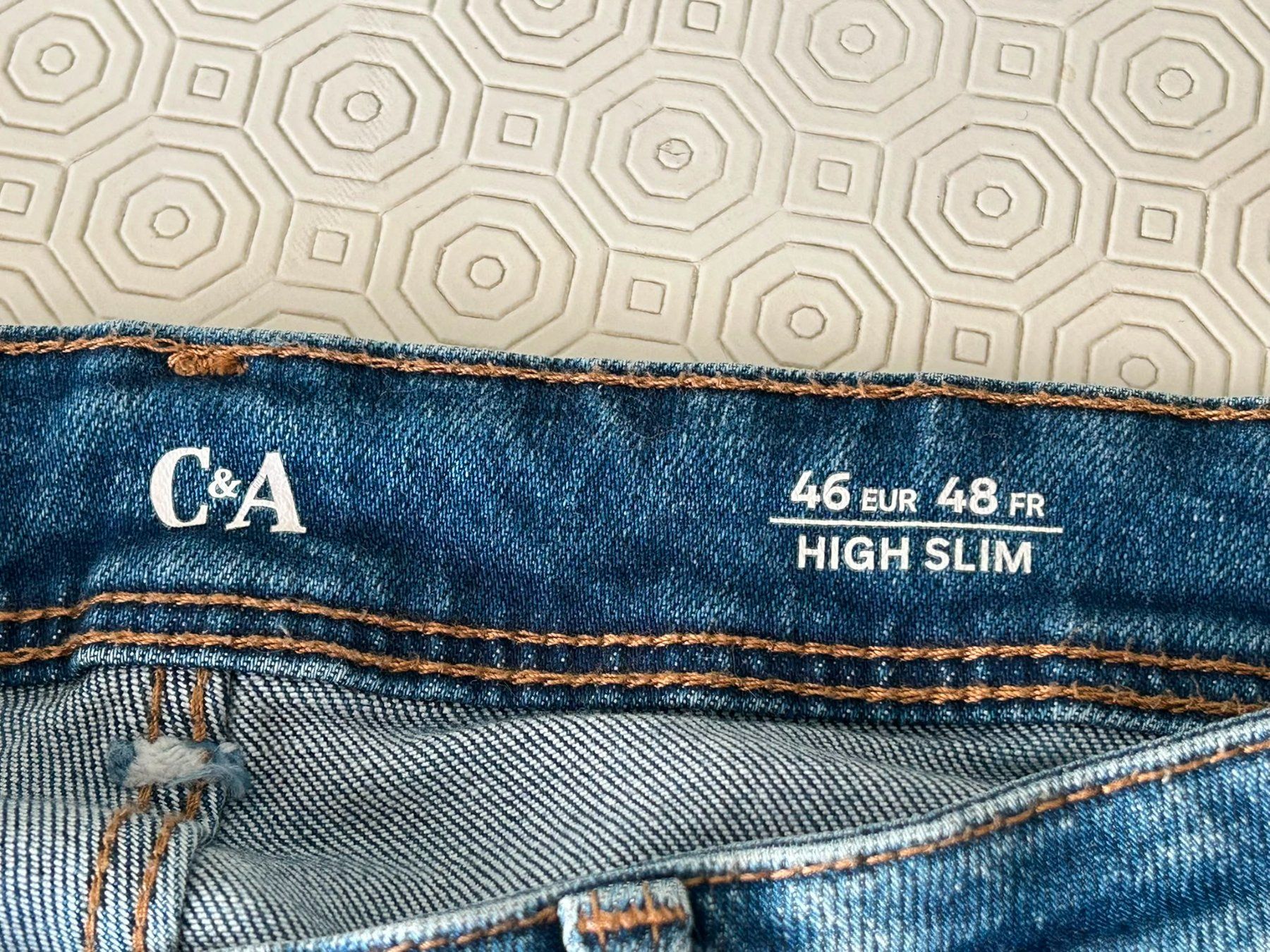C&A Jeans: Jeans C&A High slim tg.46 – Gebraucht aus Melano von H-Sara 3