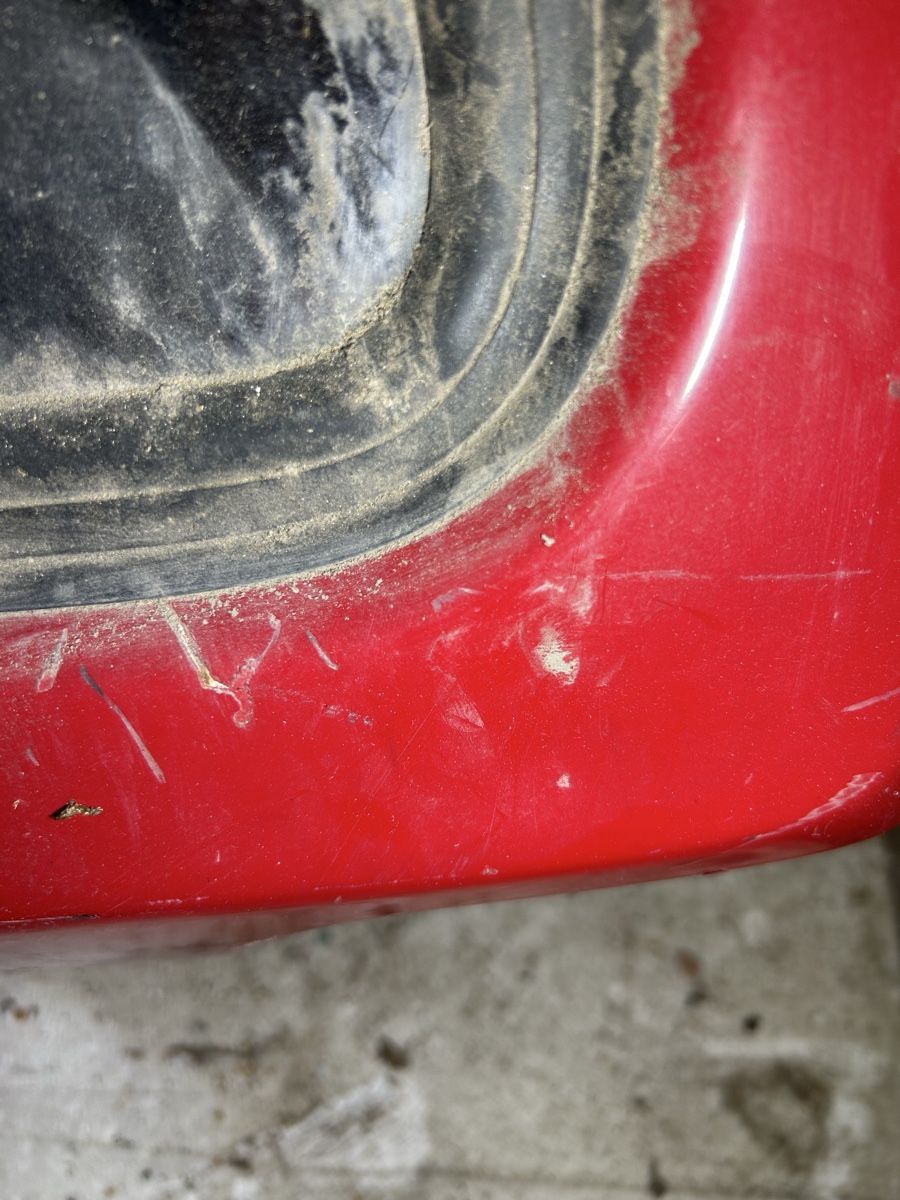 Volkswagen Tutti pezzi di ricambio auto: Golf2 Kofferraumdeckel mit Spoiler – Usato da Gampelen venduto da ste_r6hj 3