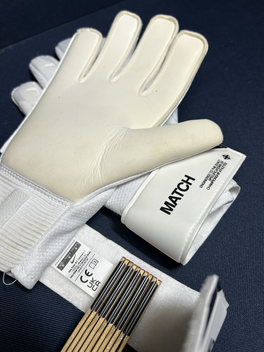 Nike Handschuhe & Handstulpen: Torwarthandschuhe Nike Grösse 9 NEU – Neu (gemäss Beschreibung) aus Ibach von heifla 2