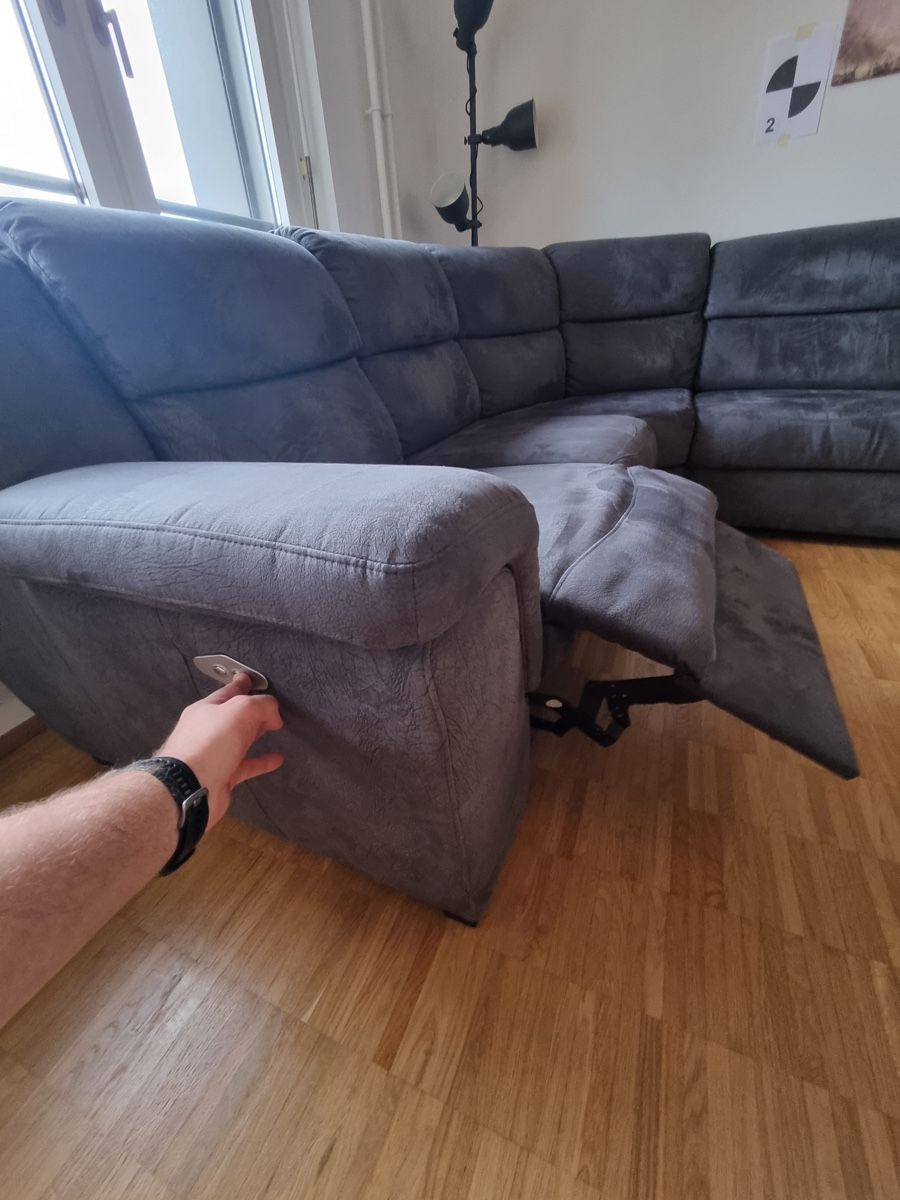 Divani: Grosses U-förmiges Sofa mit Schlaffläche, Farbe Anthrazit – Usato da Muttenz venduto da rabo07 4
