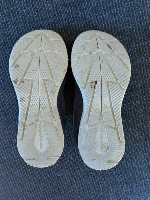 Skechers Scarpe da uomo: Schuhe von Skechers, Grösse 35 – Usato da Lostorf venduto da Nick1258 1