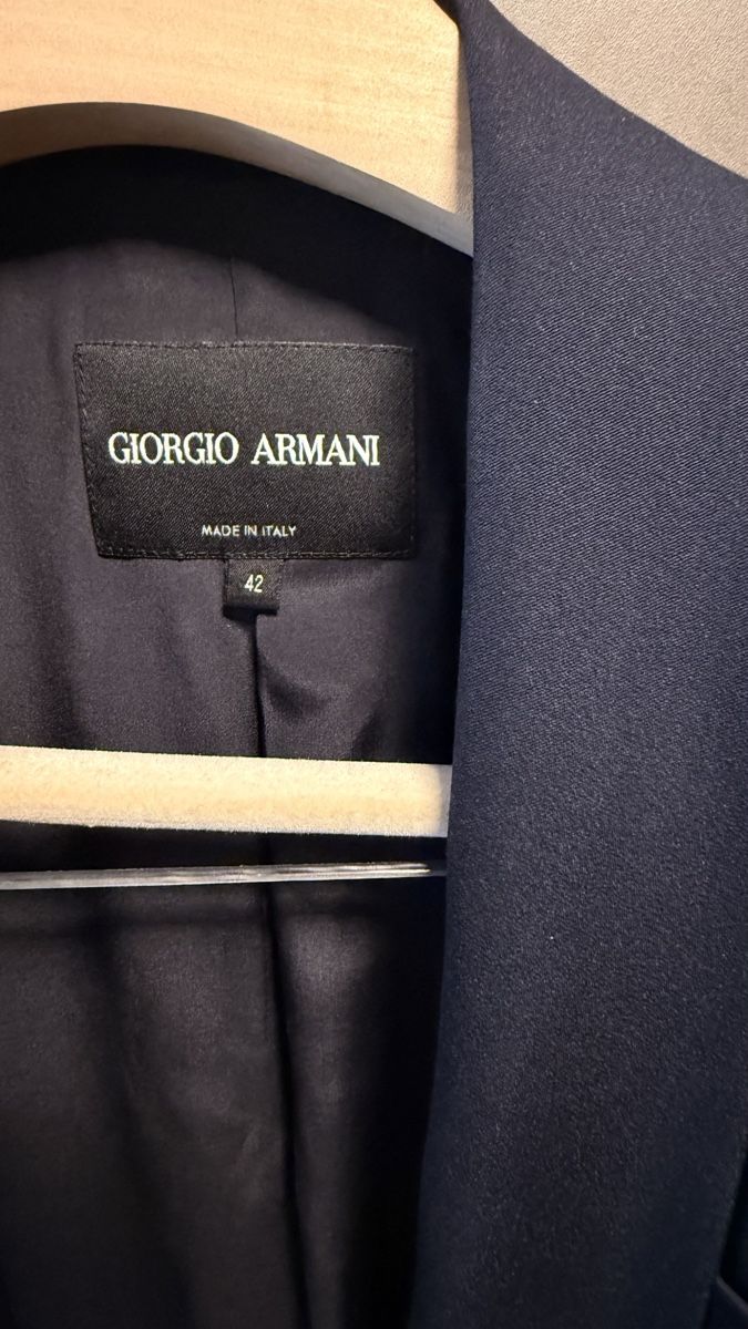 Armani Vestes: Giorgio Armani - Long Blazer size 42 – D'occasion à Zürich par AH8001 2