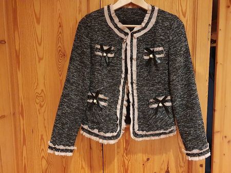 Jacke, gebraucht, Farbe grau-rosa, Handarbeit